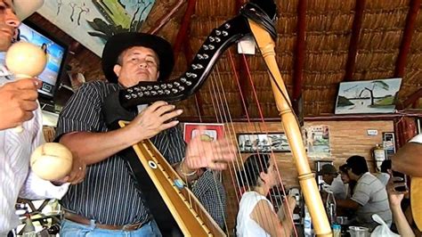 The Haunted Harp -  A Colombian Folk Tale Whispering of Lost Love and Unrequited Desires?